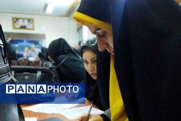 میز خدمت ویژه فرهنگیان در محل مدیریت آموزش و پرورش شهرستان اسلامشهر