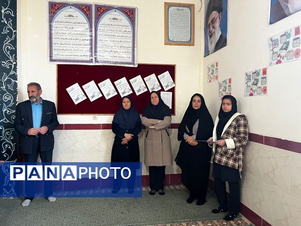 تجلیل از برگزیدگان مسابقات قرآنی 