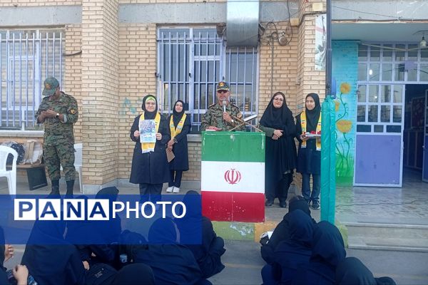 نیرویی خستگی ناپذیر که گام‌هایش همیشه محکم و استوار است 
