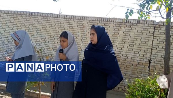 برپایی نماز جماعت  در دبستان شهید نجفی فدافن 