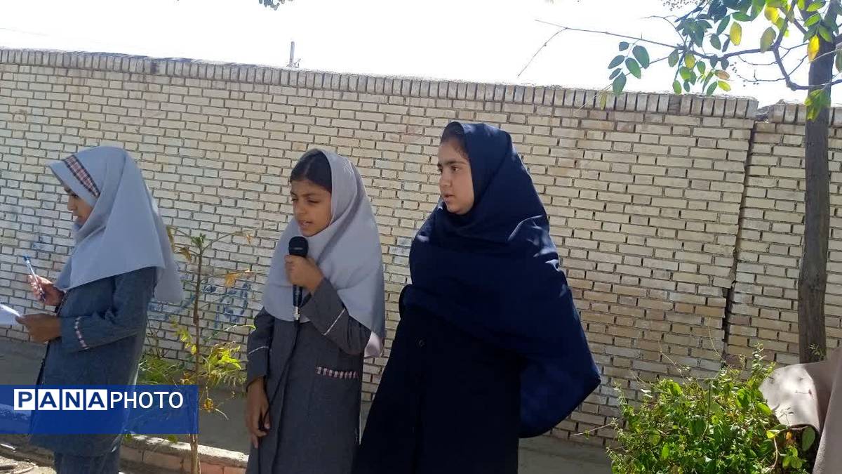 برپایی نماز جماعت در دبستان شهید نجفی فدافن