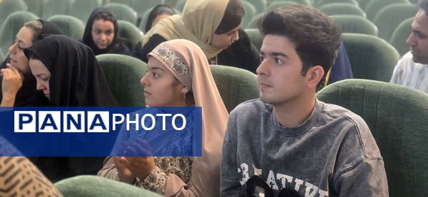 برگزاری دومین دوره مسابقات شعرخوانی دانشآموزی در بافق