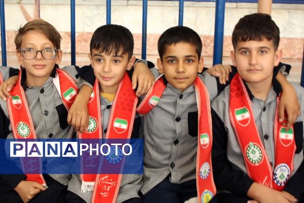 افتتاحیه سفیران سلامت دبستان معلم درسالن حجاب