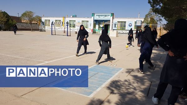 المپیاد ورزشی در مدرسه گلشاد خلیل آباد 