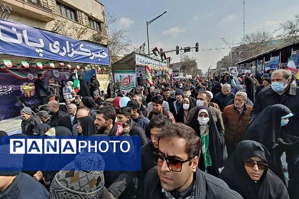 حضور میلیونی ایرانیان در جشن‌ پیروزی انقلاب اسلامی 