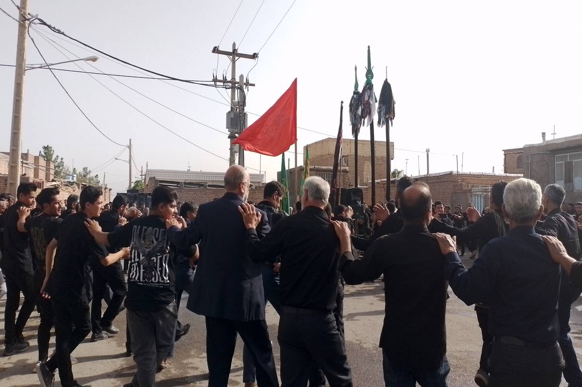 مراسم باشکوه «حسن - حسین» در روز تاسوعای حسینی در روستای نقاب