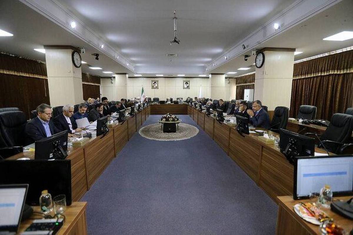 آغاز بازنگری سیاستهای اجرای اصل ۴۴ در مجمع تشخیص مصلحت نظام
