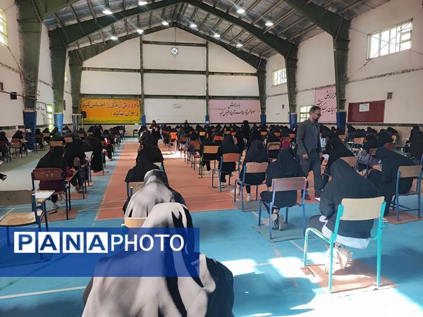 بازدید مدیر آموزش و پرورش مانه و سملقان از حوزه‌های امتحانات نهایی
