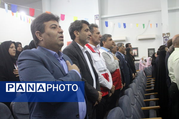 نواختن زنگ آغاز سال تحصیلی ۱۴۰۴-۱۴۰۵ در بوشهر