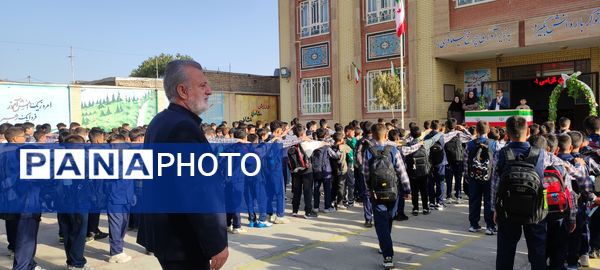 جشن آغاز سال تحصیلی جدید در مدرسه شهدای فرهنگی شهرستان شیروان