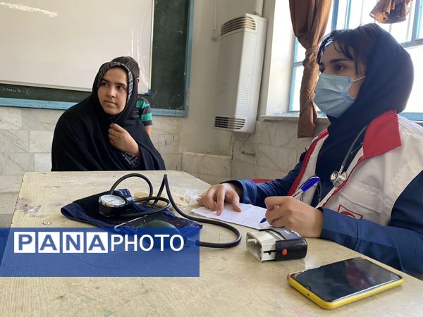 اعزام کاروان سلامت جمعیت هلال احمر مانه و سملقان به مناطق محروم بربر قلعه