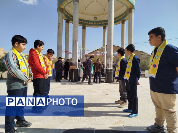 مراسم غبارروبی مزار شهدای گمنام دانشگاه آزاد اسلامی واحد کاشمر