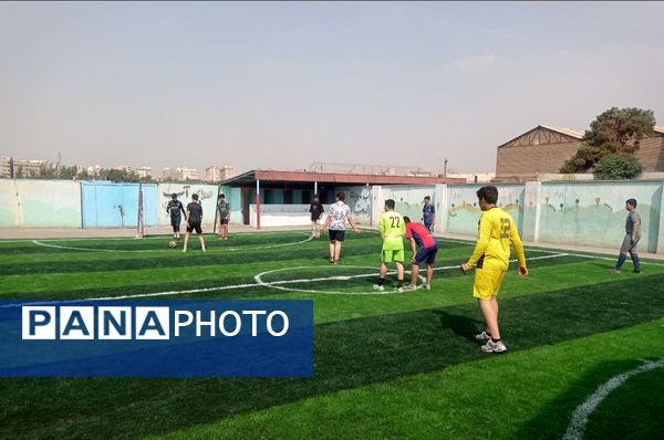 مدرسه راهی برای آینده روشن