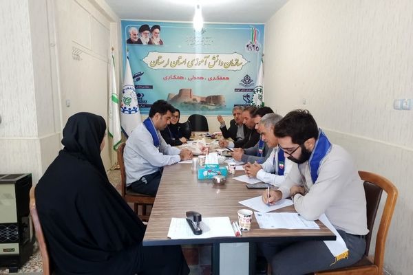 مصاحبه با متقاضیان مأموریت در سازمان دانش‌آموزی لرستان برای سال تحصیلی جدید