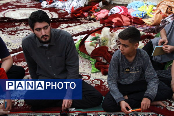 برگزاری حلقه‌های معرفتی صالحین در اعتکاف دانش‌آموزی فهرج