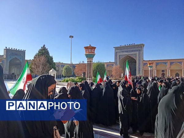 آرامگاه مدرس کاشمرصحنه تجدید میثاق بسیجیان در هفته بسیج  