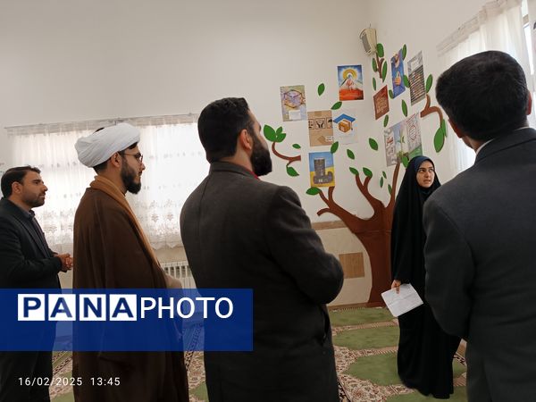 بازدید مسئول اتحادیه انجمن اسلامی یزد از دبیرستان دخترانه شهید زینلی بهاباد