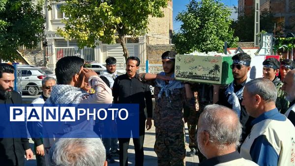 نسل امروز در کنار راویان حماسه