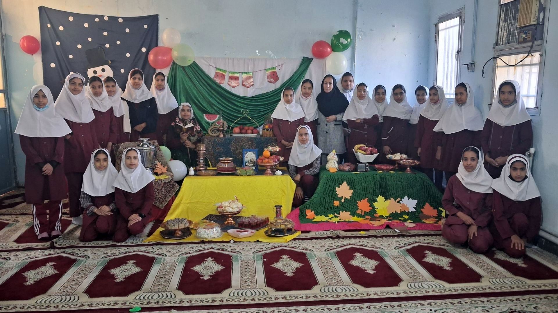 دبستان استقلال میزبان جشن مهر و رنگ در شب یلدا