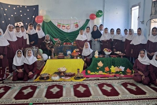 دبستان استقلال میزبان جشن مهر و رنگ در شب یلدا