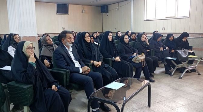 دوره توانمندسازی مربیان و موسسان پیش‌دبستانی ناحیه ۲ کرج و شهرستان فردیس