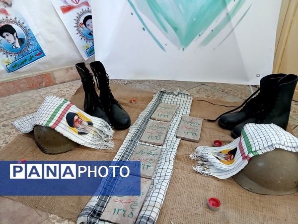 آغاز سال تحصیلی با گرامیداشت یاد و خاطره شهیدان در مدرسه فاطمیه شهرستان چاراویماق 
