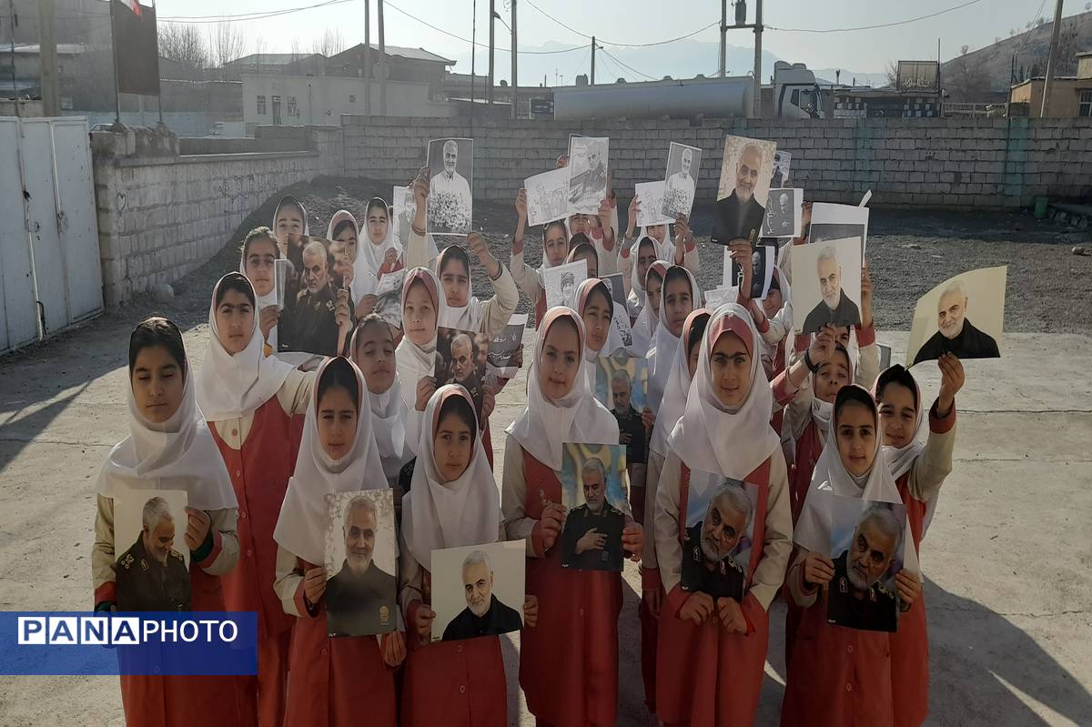 پنجمین سالگرد شهادت سردار دلها در دبستان سمیه