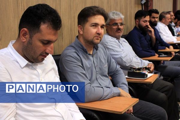 برگزاری نشست بصیرتی جهاد تبیین پیشرفت مدارس در بهارستان‌دو