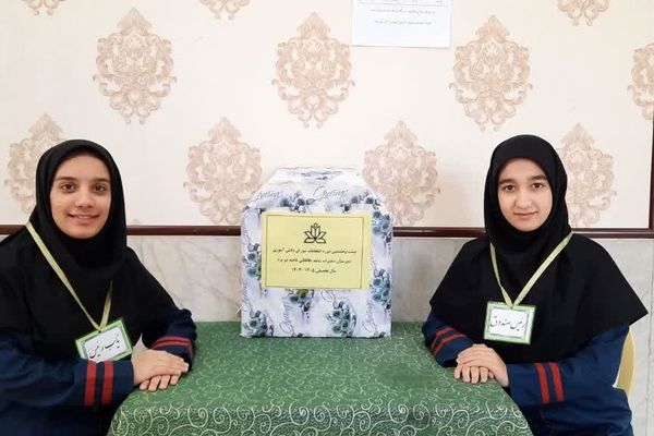 برگزاری انتخابات شورای دانش‌آموزی در دبیرستان شاهد طالقانی