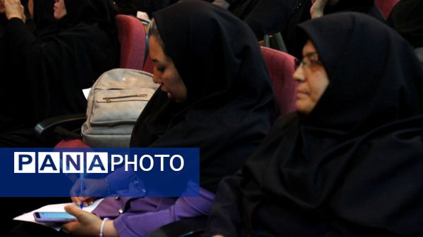 همایش بزرگداشت مقام معلم آموزش و پرورش ناحیه 2 زنجان