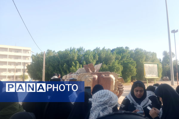 نخستین ایستگاه راهیان نور؛ حضور دانشآموزان رباطکریم در یادمان دوکوهه
