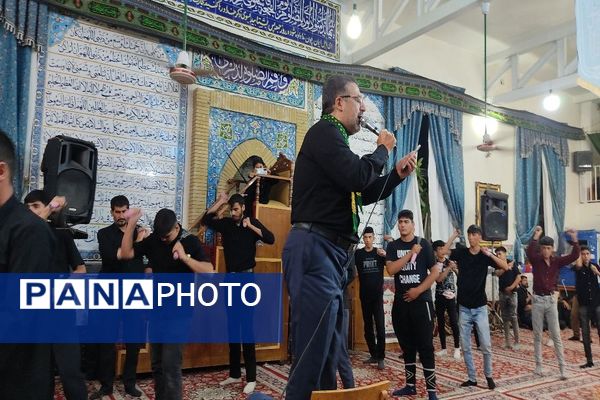 مراسم عزاداری امام حسین(ع) در شهر بار 
