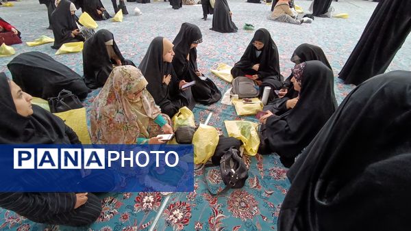 حضور دانش آموزان دبیرستان سردار شهید قاسم سلیمانی ناحیه ۴ کرج در نماز جمعه