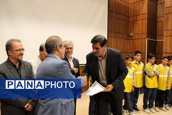 نوجوانان بروجردی درخشان در چهاردهمین جشنواره نوجوان سالم