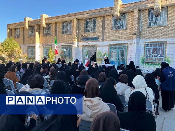  عزاداری به مناسبت دهه فاطمیه در مدرسه شهید محمدی پور خلیل آباد 