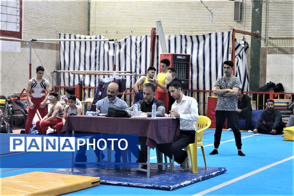 مسابقات انتخابی تیم ملی جوانان ژیمناستیک هنری در قم