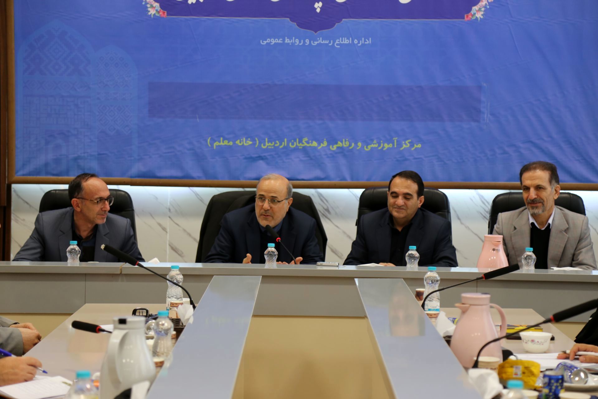 بسیاری از مشکلات با همدلی و مدیریت درست منابع قابل حل است