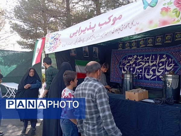 اجتماع مردم شهرستان بیرجند در مهمانی کیلومتری عید غدیر 