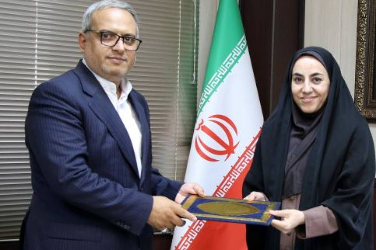 ناهید کریمی سرپرست اداره انجمن اولیاء و مربیان آموزش و پرورش شهرستانهای استان تهران شد