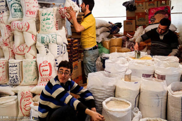 کالای اساسی بیش از نیاز موجود است