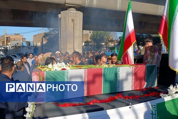 تشییع شهید قهرمان بر دستان پهلوانان خوزستان