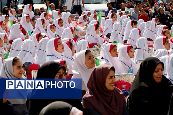 جشن شکوفه‌ها در آذربایجان غربی 