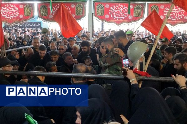 مراسم تشییع پیکر پاک شهید اکبر عنایتی در گلزار شهدای ملارد