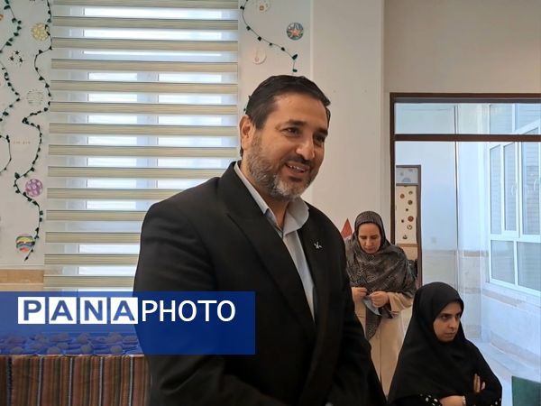 دورهمی ادبی نوجوانان با حضور « افسانه شعبان نژاد » در قم