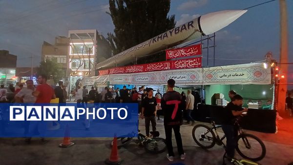 دانش‌آموزان با عشق در موکب امام حسین (ع) پذیرای زائران شدند