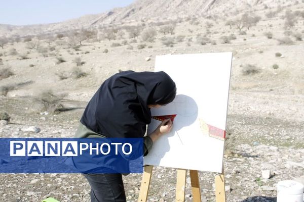 کارگاه آموزشی طراحی و نقاشی هنرستان فاطمه زهرا (س) در شهرستان گچساران