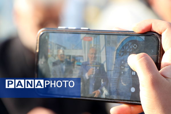 بازدید اصحاب رسانه از پروژه‌های شهرداری یزد در قالب «اتوبوس خبر»