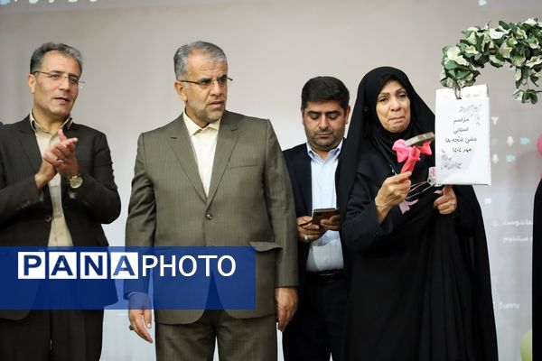 جشن غنچه‌ها در آذربایجان غربی