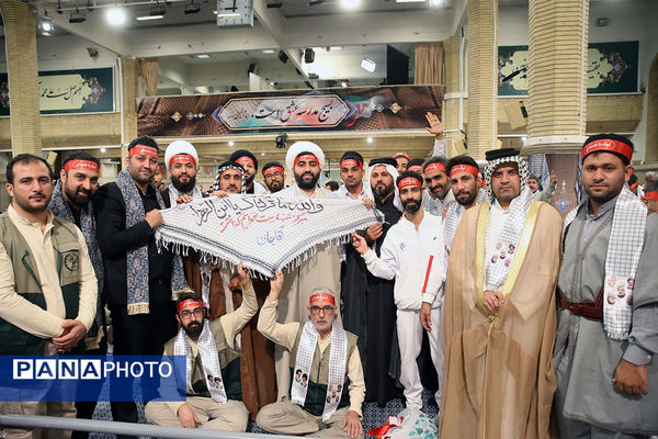 دیدار هزاران نفر از بسیجیان با رهبر معظم انقلاب