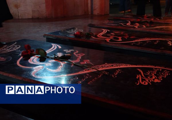 مراسم عزاداری سیدالشهدا در کنار مزار شهدای گمنام نیشابور